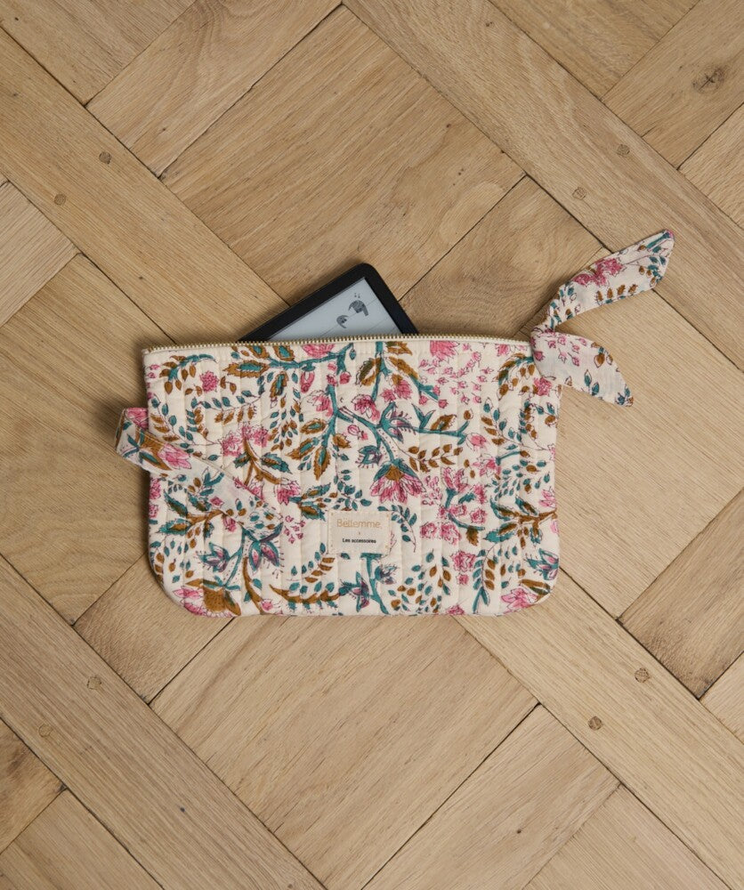 Medium Pouch