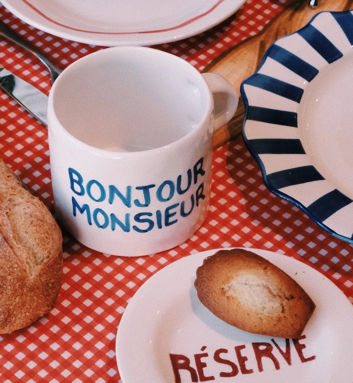 Anna - Bonjour