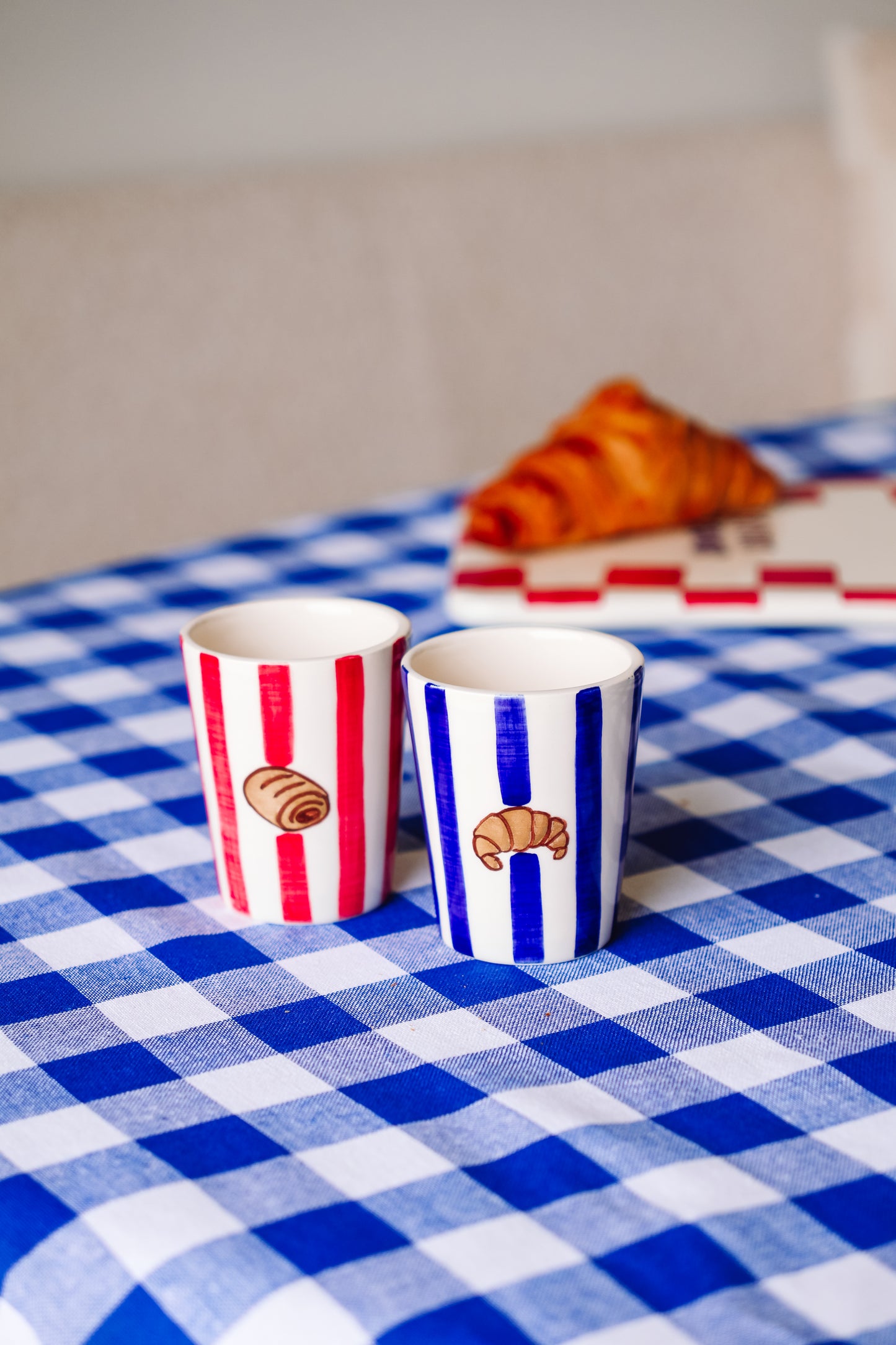 Espresso cup croissant -pistache