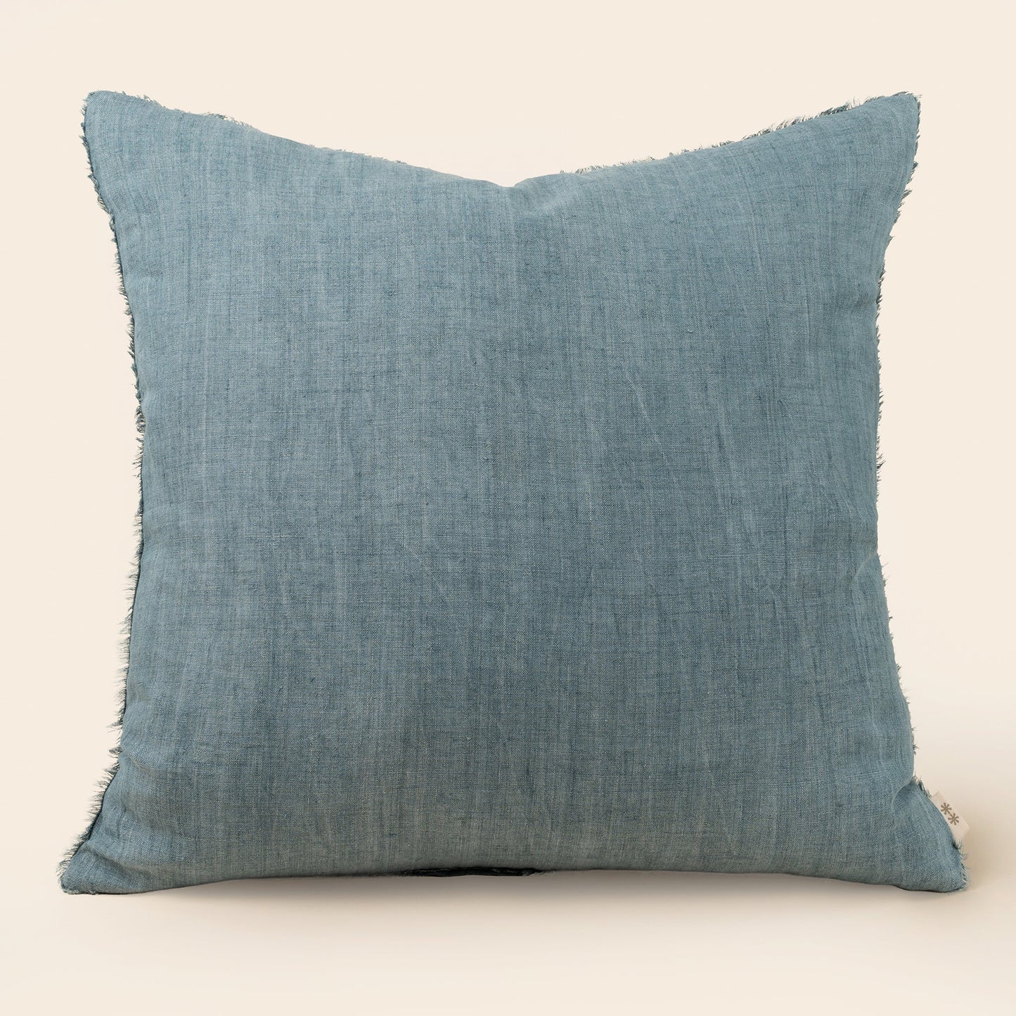 Coussin Lina 20x20" Arctic Blue