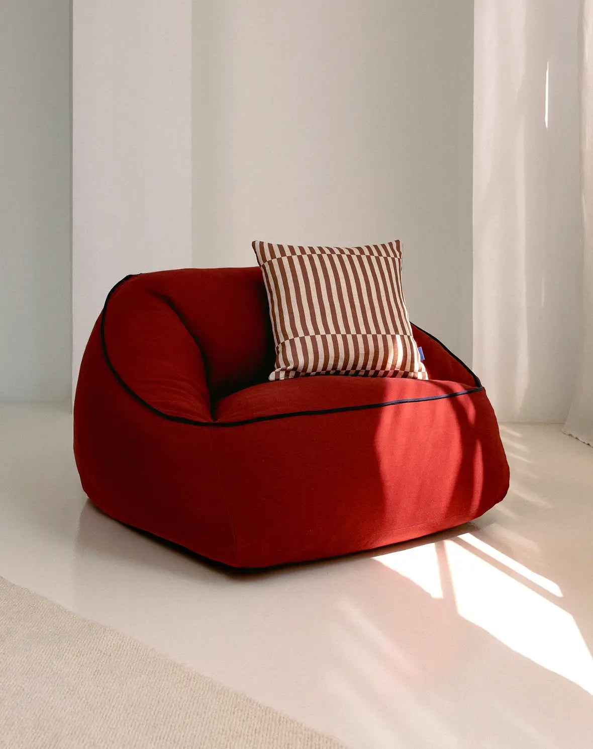 Coussin Stanley Carré Brun Lignes Minces